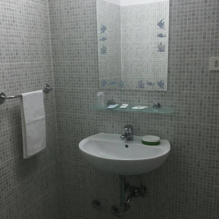 Hotel Touring Рим Экстерьер фото