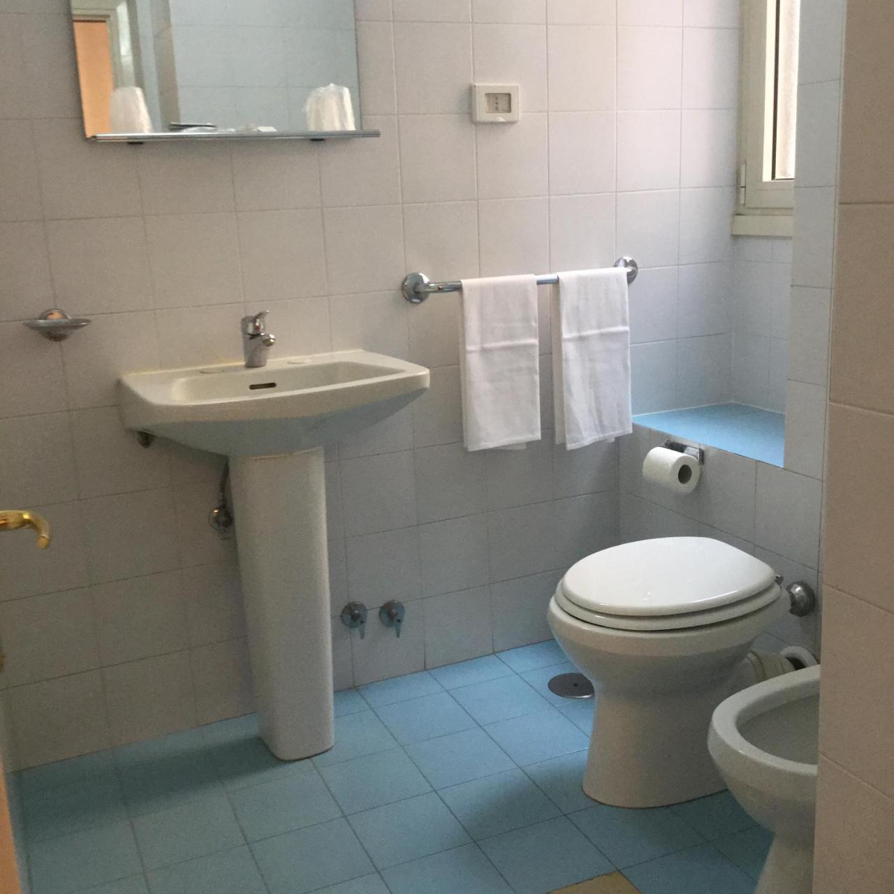Hotel Touring Рим Экстерьер фото